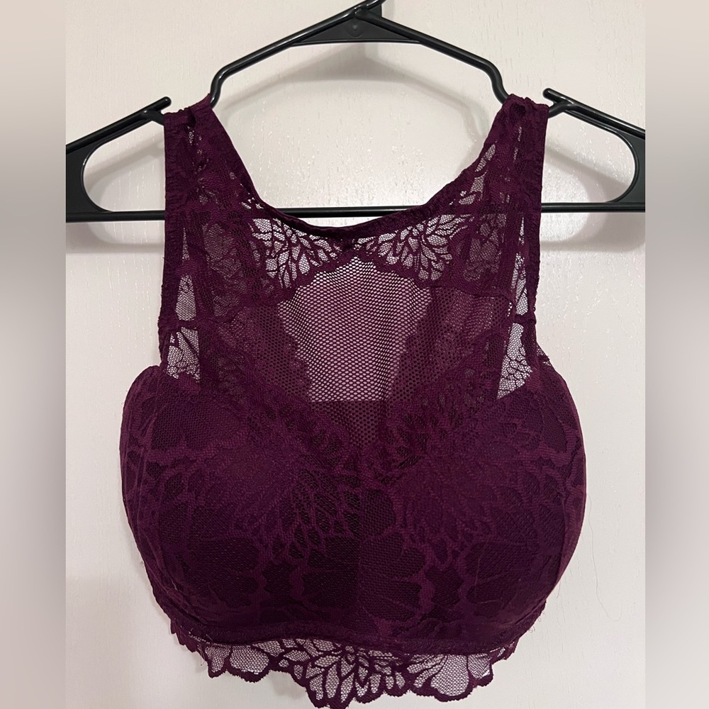 VS Pink Bralette • Size: S/DD